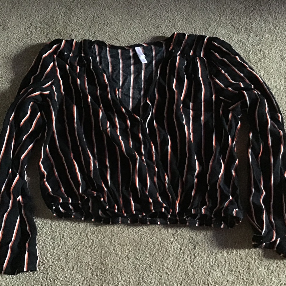 Long sleeve crop top